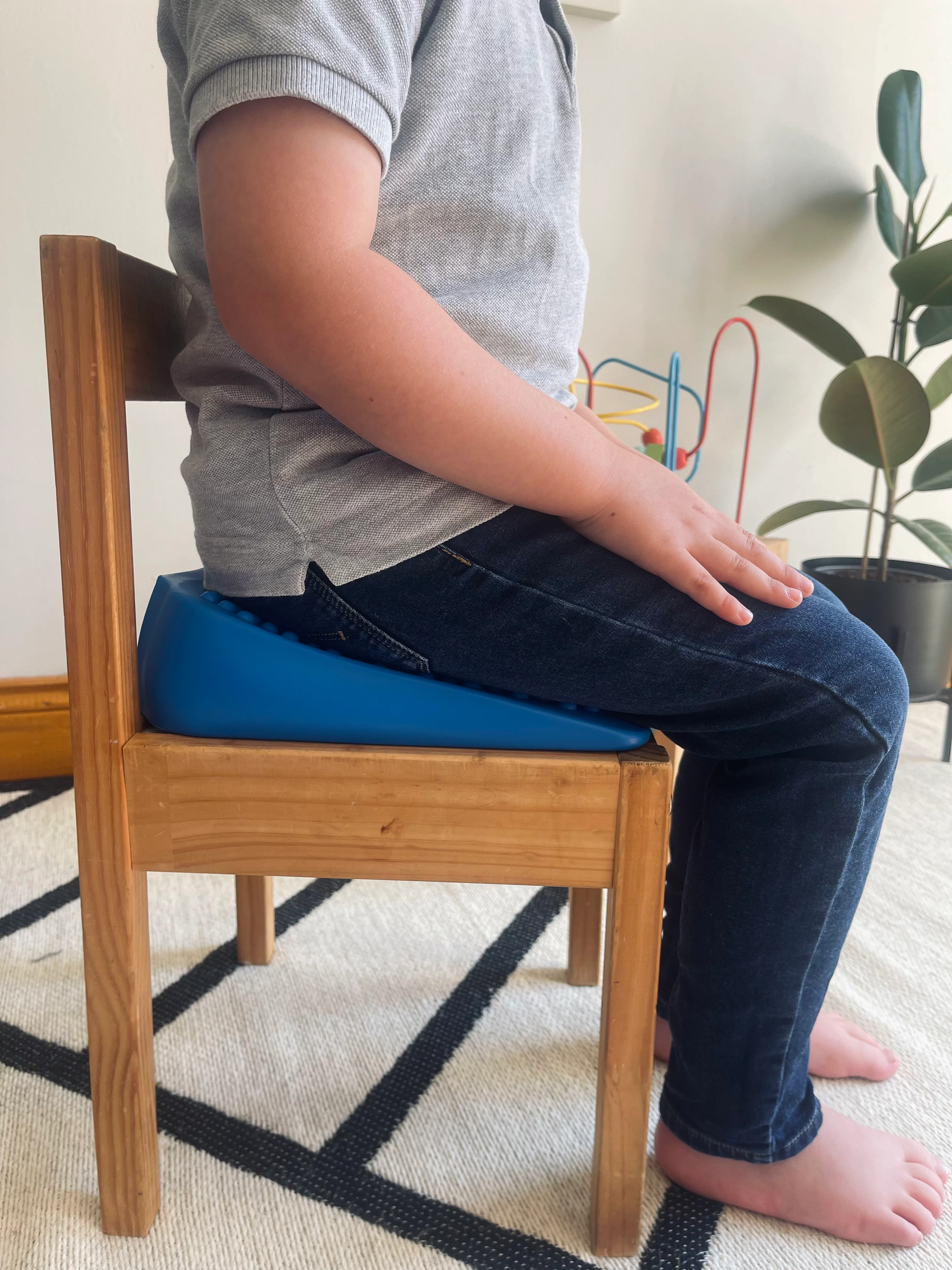 Movin'Sit Wedge Cushion - Image 4